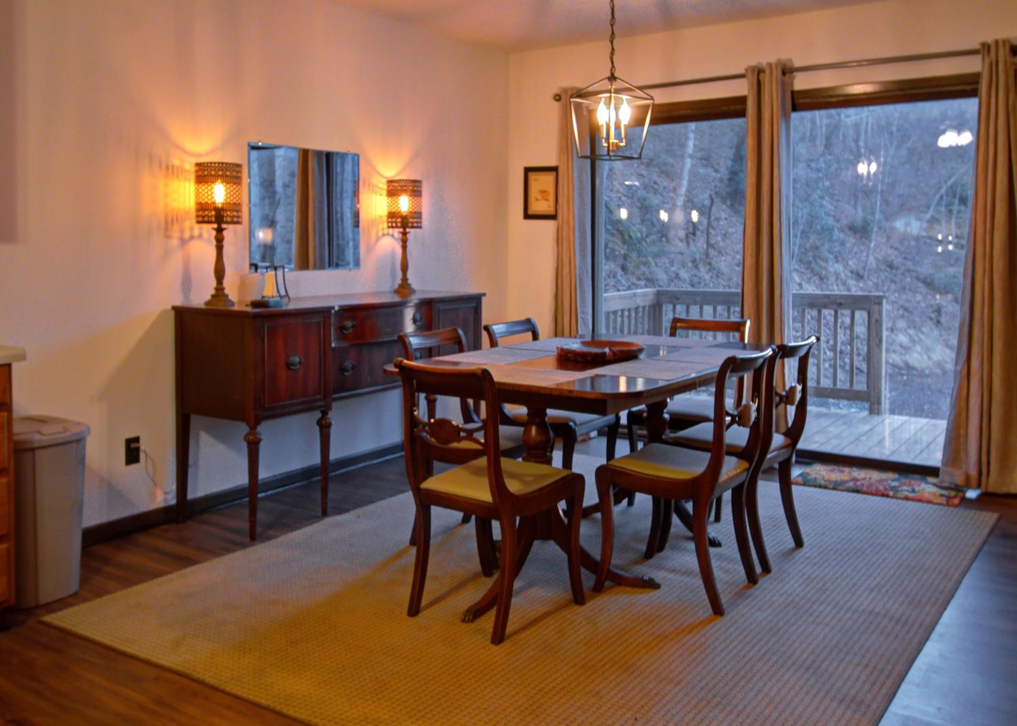 Mt Mitchell Cabin Rentals Burnsville Bilik gambar