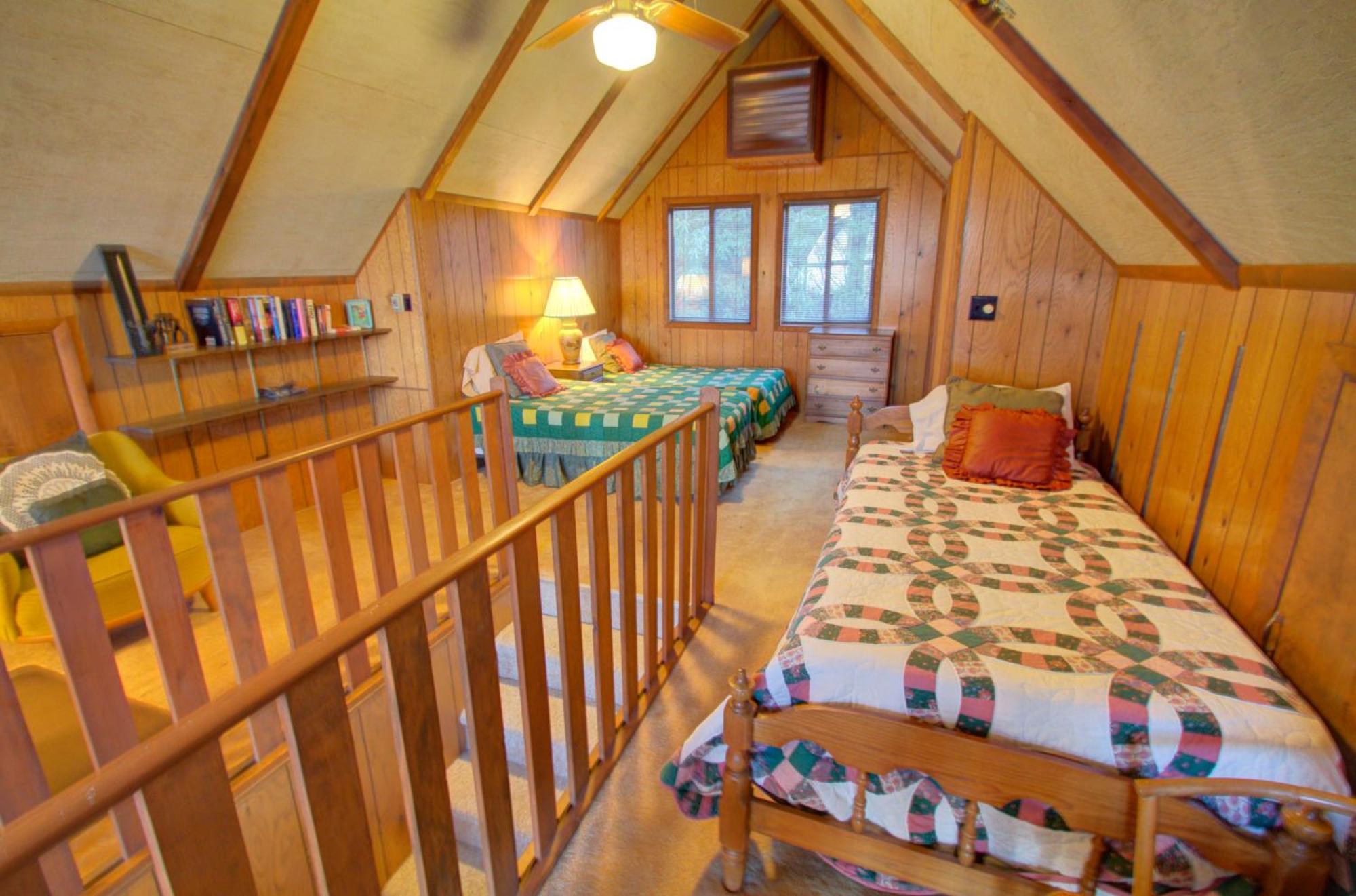 Mt Mitchell Cabin Rentals Burnsville Bilik gambar